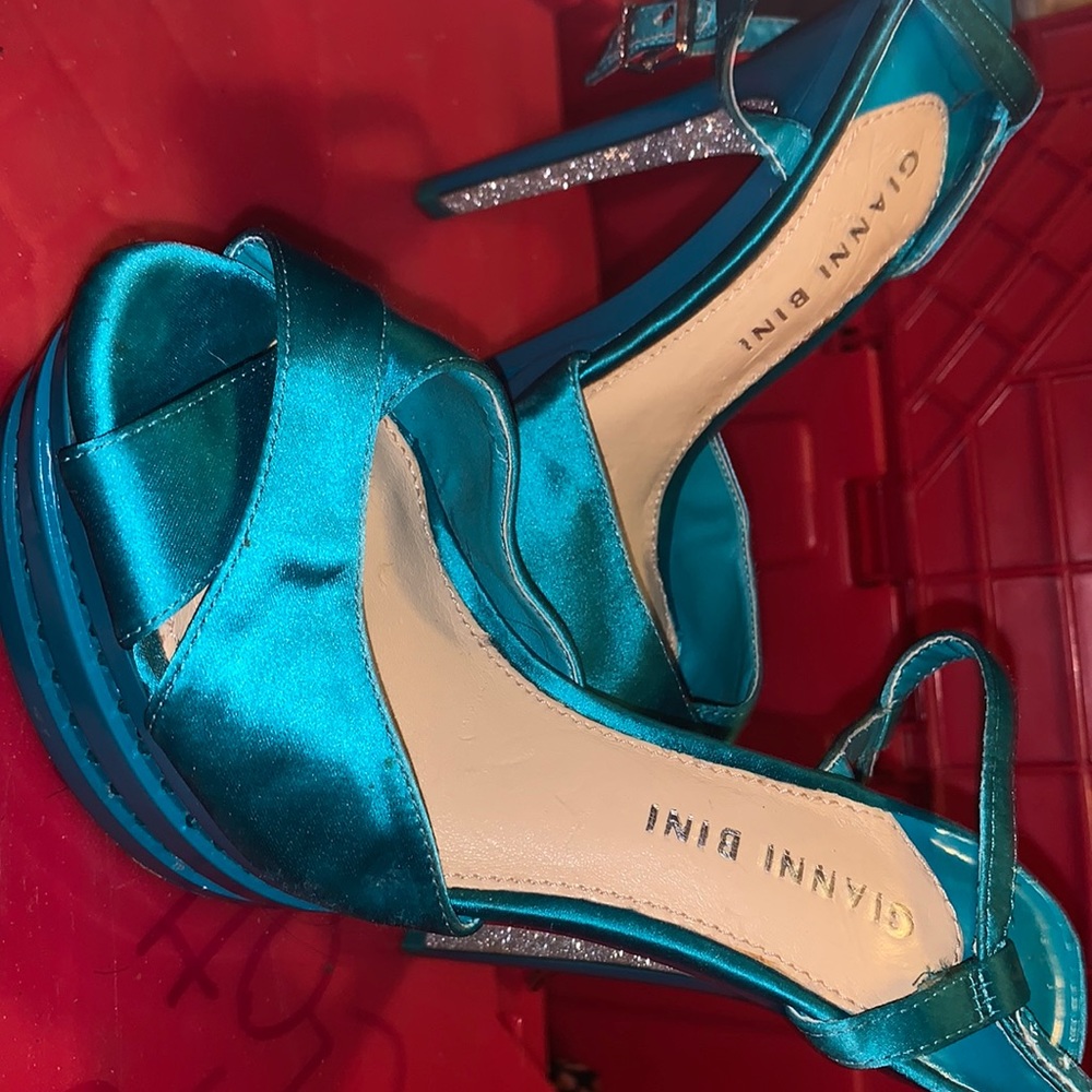 Teal Gianni Binni Heals